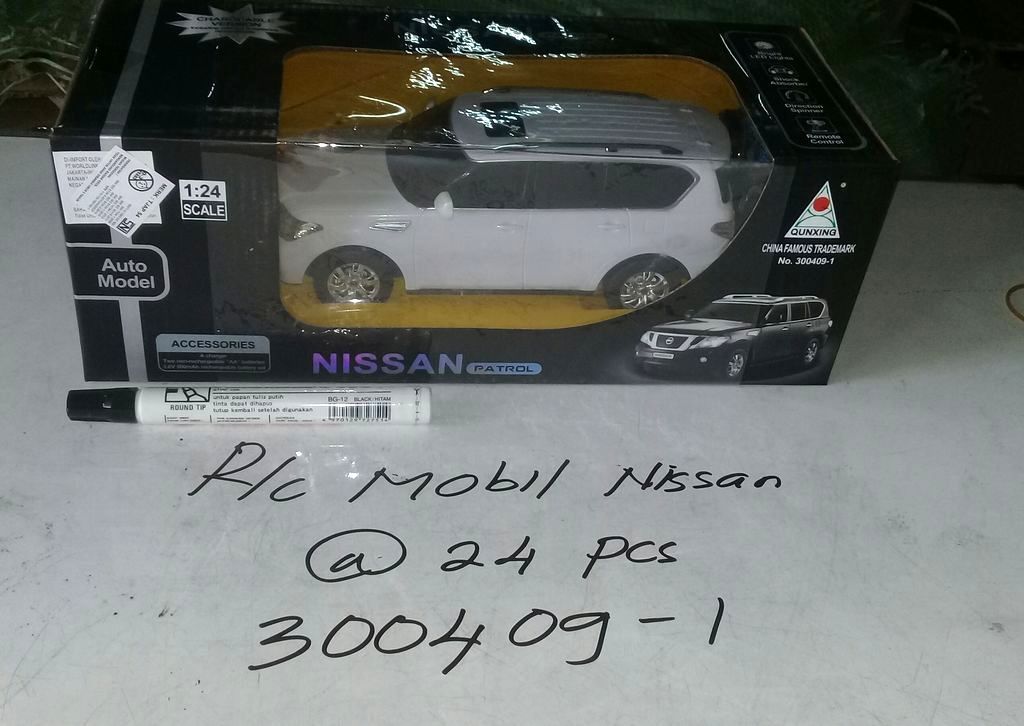 R/C Mobil Nissan 1:24 @24